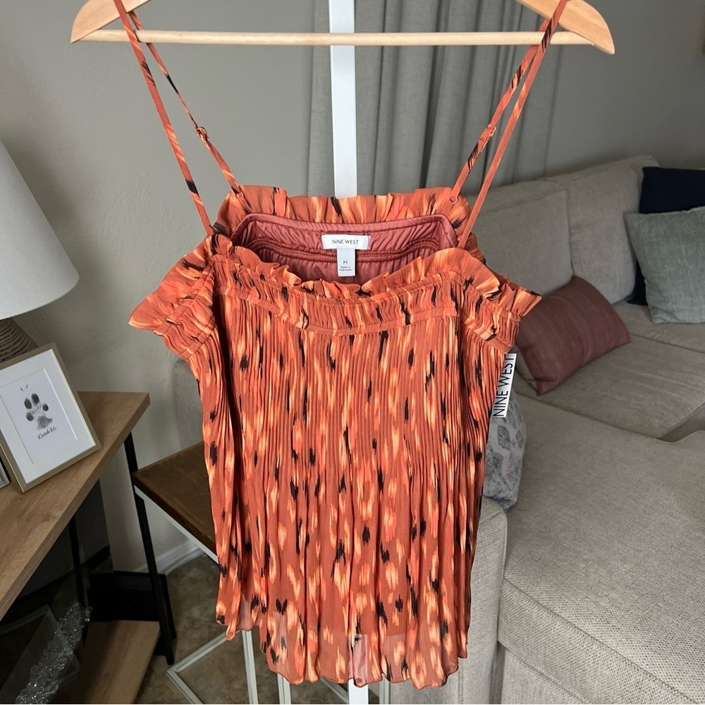 NINE WEST M RUST ORANGE BLACK IKAT LEOPARD PLEAT SMOCKED RUFFLE TANK TOP NWT - Picture 2 of 14